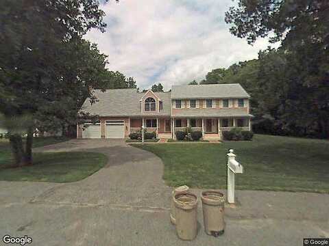 Wilson, DRACUT, MA 01826