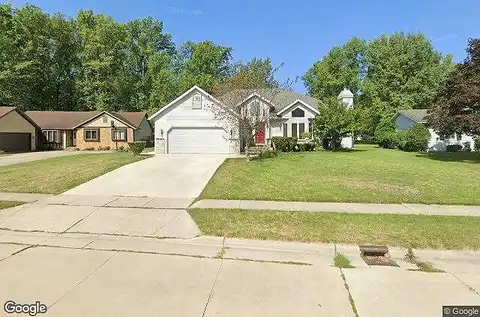 Carolyn, LIMA, OH 45807