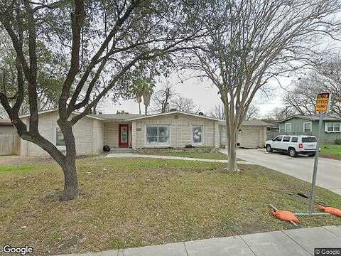 Summit, SAN ANTONIO, TX 78228