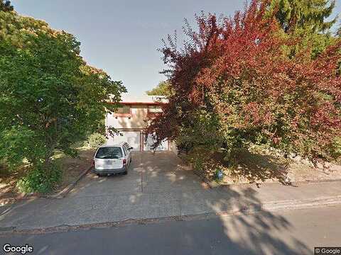 Elaine, MCMINNVILLE, OR 97128