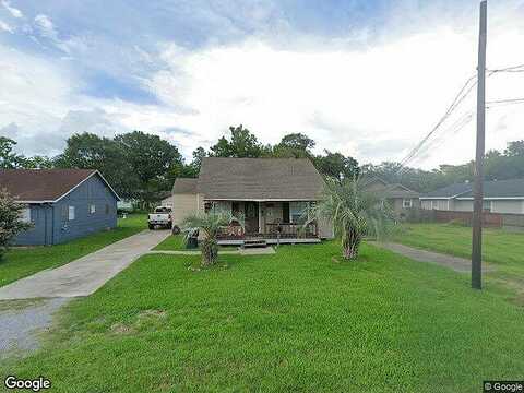 2Nd, GROVES, TX 77619