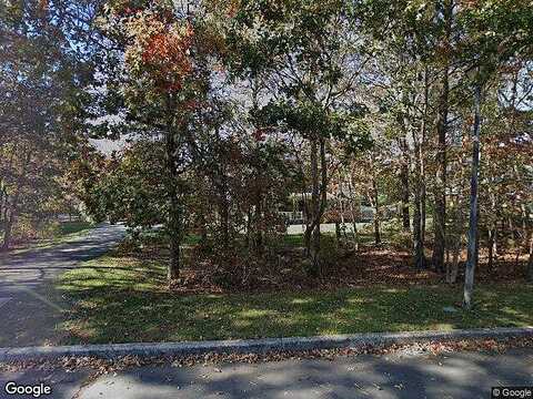 Carmen View, SHIRLEY, NY 11967