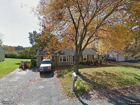 Hickory, DANBURY, CT 06810