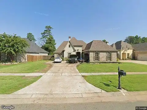 Danielle, BENTON, LA 71006