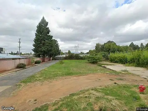 Alfreda, REDDING, CA 96002