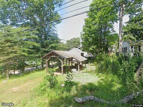 Sequonia, EAST HAMPTON, CT 06424