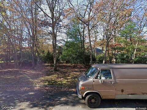 Carmen View, SHIRLEY, NY 11967