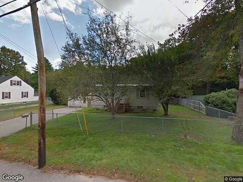 Oak, ROCHESTER, NH 03839