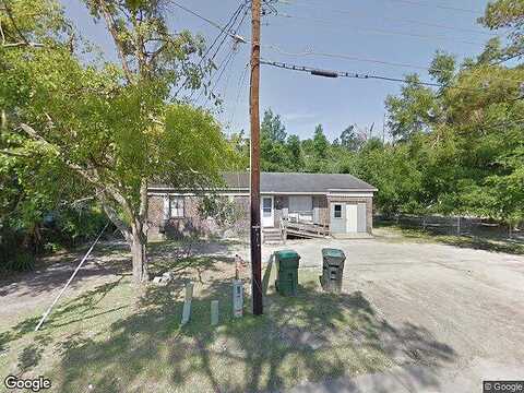 Giles, KINGSTREE, SC 29556