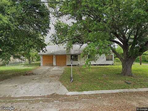 Wood, RAYMONDVILLE, TX 78580