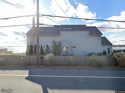 Montauk, HAMPTON BAYS, NY 11946
