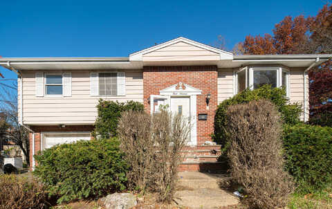 Thompson, ENGLEWOOD, NJ 07631