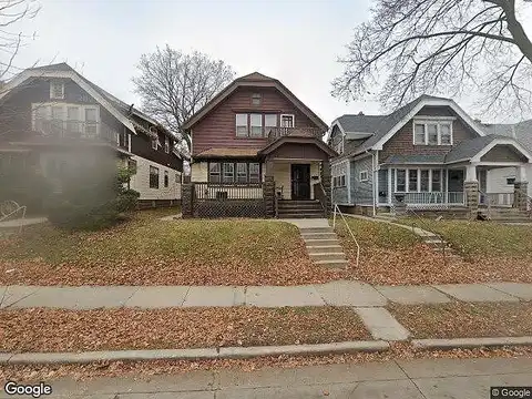 16Th, MILWAUKEE, WI 53206