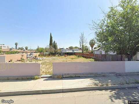 Q, BAKERSFIELD, CA 93301