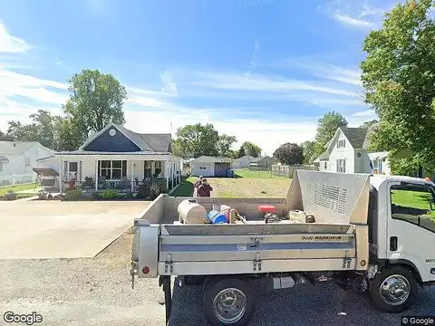 Elm, HOOPESTON, IL 60942