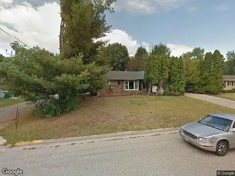 Kelly, MACOMB, IL 61455