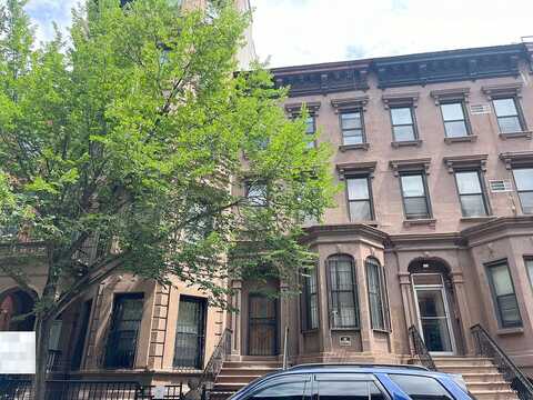 126Th, NEW YORK, NY 10027