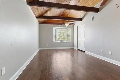 Corinne, CHALMETTE, LA 70043