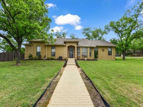 6100 Cherokee Drive, Granbury, TX 76049