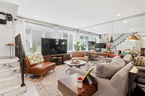 4136 Cole Avenue, Dallas, TX 75204
