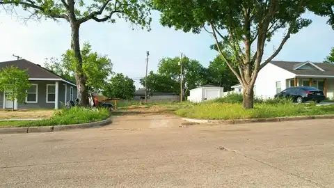 1404 E Cannon Street, Fort Worth, TX 76104