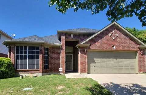 4905 Park Oak Court, Fort Worth, TX 76137