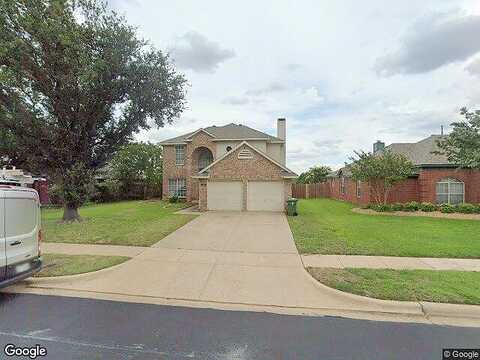 Parkview Dr, HURST, TX 76053