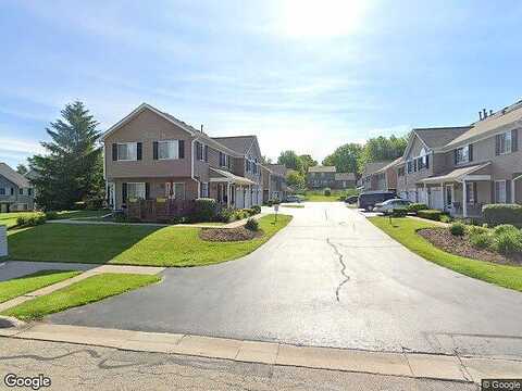 Village Creek, LAKE IN THE HILLS, IL 60156