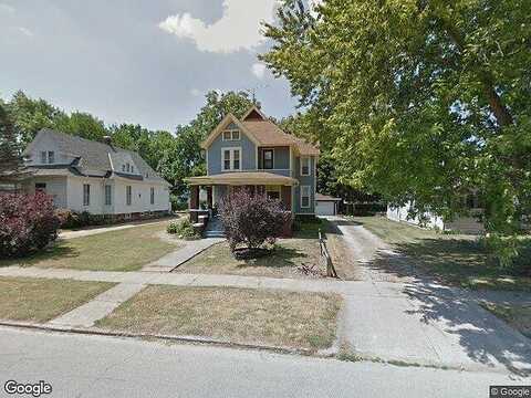 Maple, GALESBURG, IL 61401