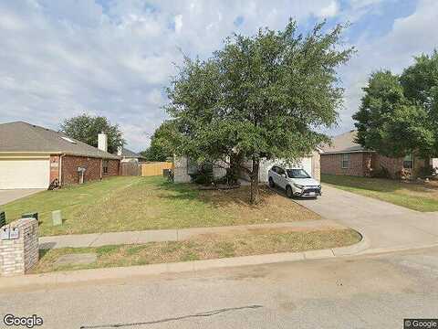 Hermalinda, DENTON, TX 76207