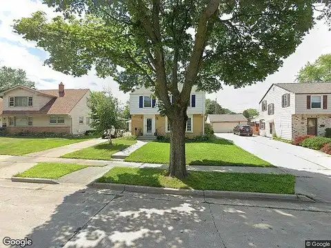 79Th, MILWAUKEE, WI 53220