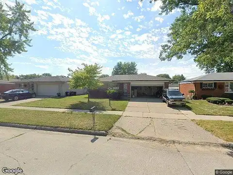 Garret, CLINTON TOWNSHIP, MI 48035