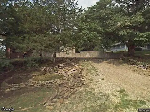 Oakwood, TOPEKA, KS 66617