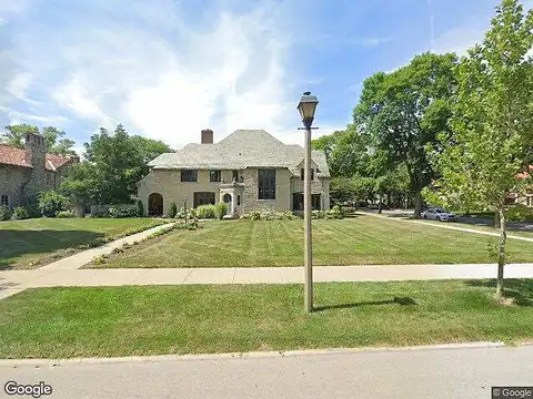 Lake, MILWAUKEE, WI 53211