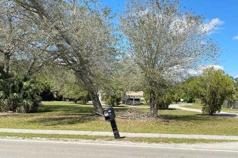 White, NAPLES, FL 34117