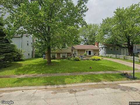 Roseway, INDIANAPOLIS, IN 46226