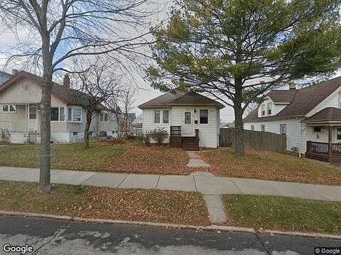E Underwood Ave, MILWAUKEE, WI 53209