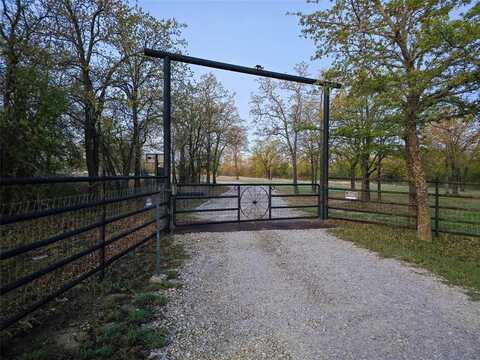 251 Spring Valley Road, Paradise, TX 76073