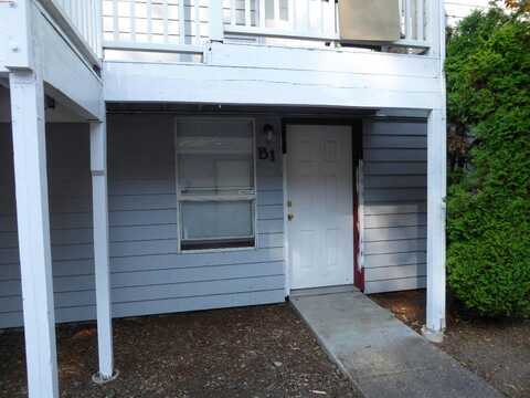 10Th St Se B-1, Puyallup, WA 98374