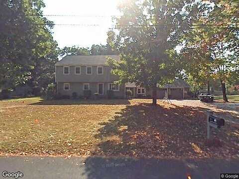 Maplewood Ave, FARMINGTON, CT 06032