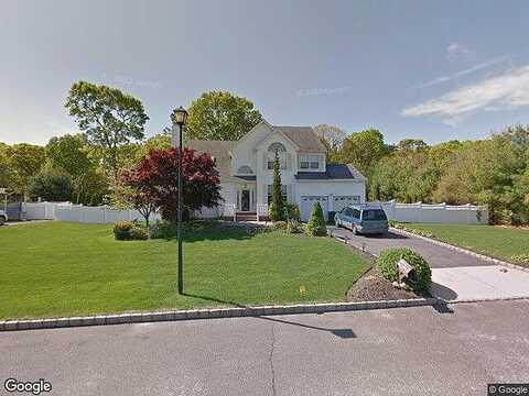 Sleepy, CENTEREACH, NY 11720