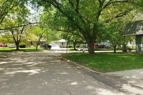 37Th Street, SIOUX CITY, IA 51104