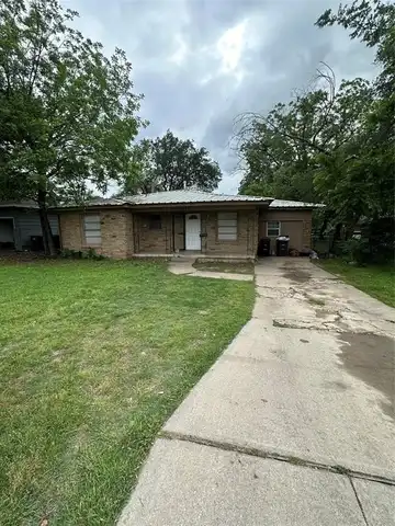 2308 San Jose Drive, Fort Worth, TX 76112