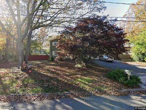 Winters Dr, MASTIC, NY 11950