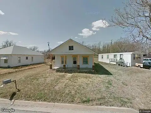 8Th, ARKANSAS CITY, KS 67005
