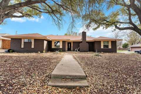 2005 Tippy Terrace, Edgecliff Village, TX 76134
