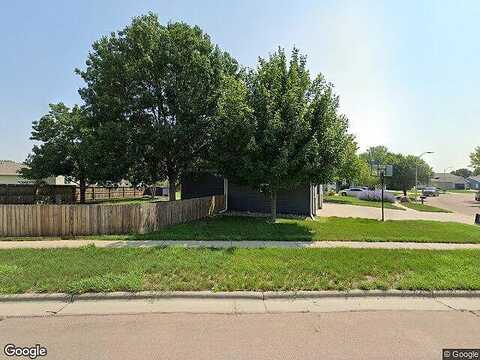 N Alaska Ave, SIOUX FALLS, SD 57107