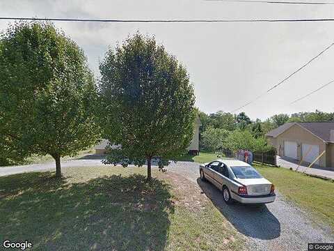 Cynthia, SEYMOUR, TN 37865