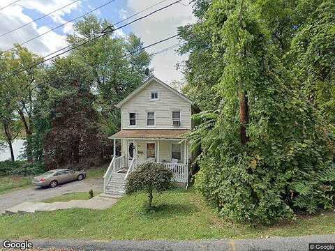 Pine, WALDEN, NY 12586