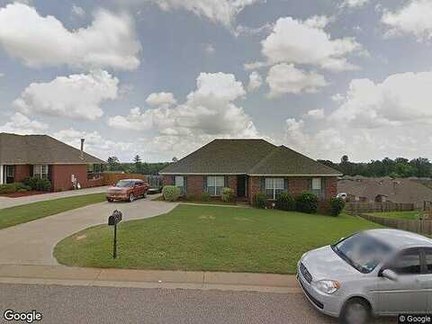 Uden, MILLBROOK, AL 36054